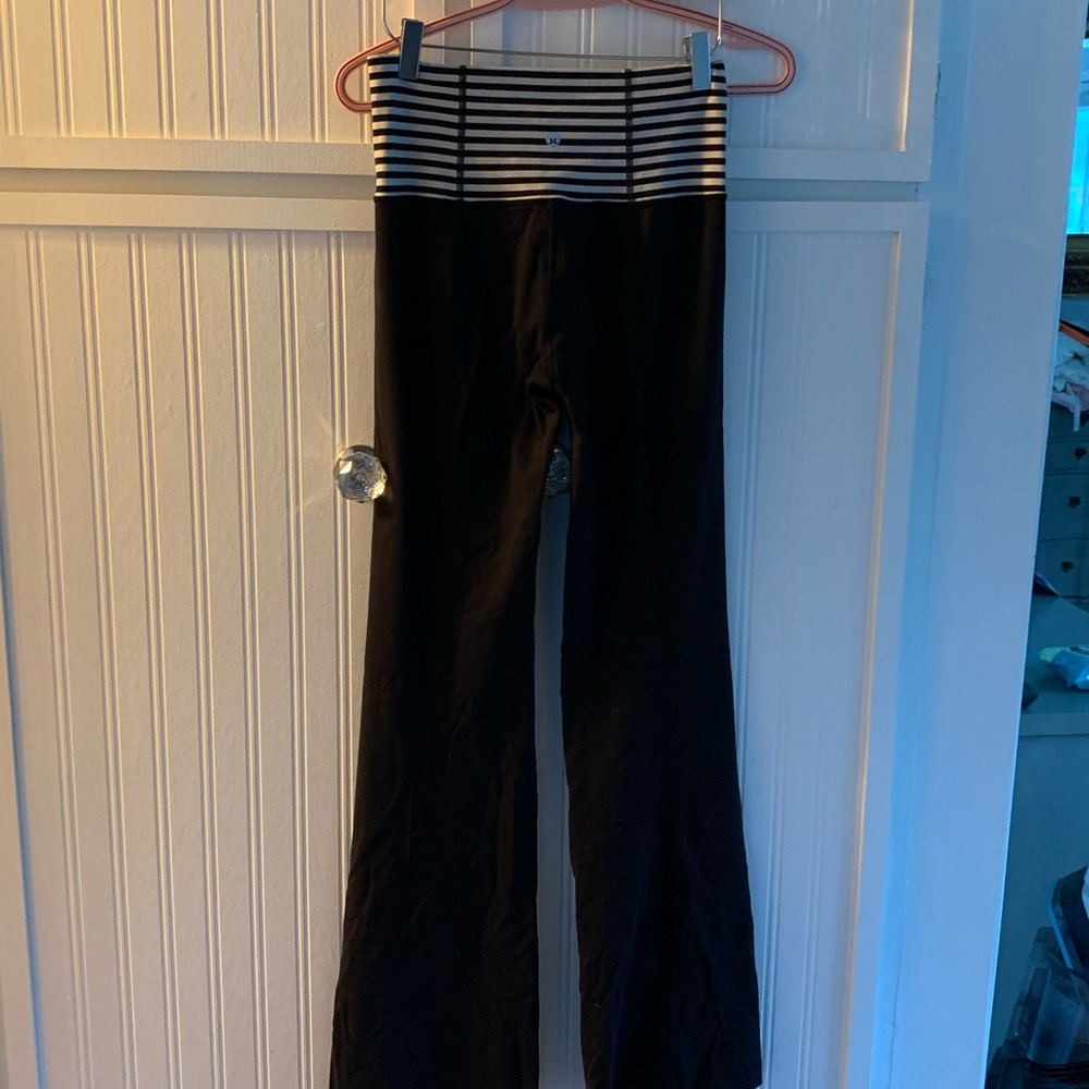Lululemon yoga pants